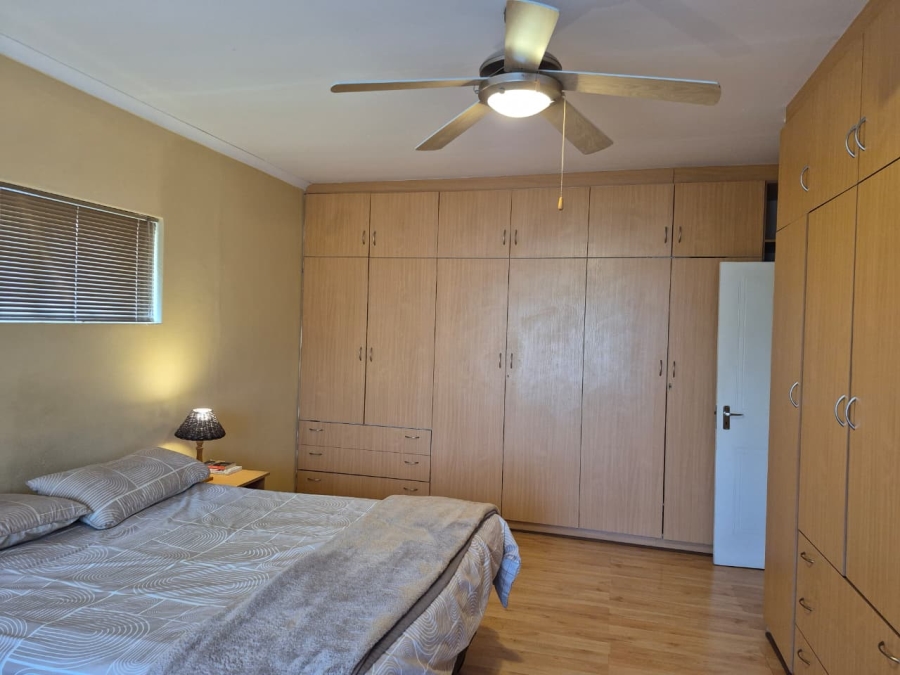 4 Bedroom Property for Sale in Langerug Western Cape